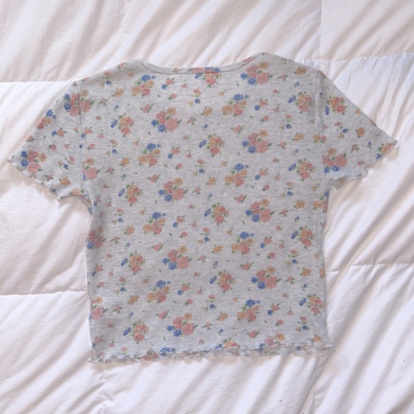 NWOT American Eagle tee - Picture 3 of 3